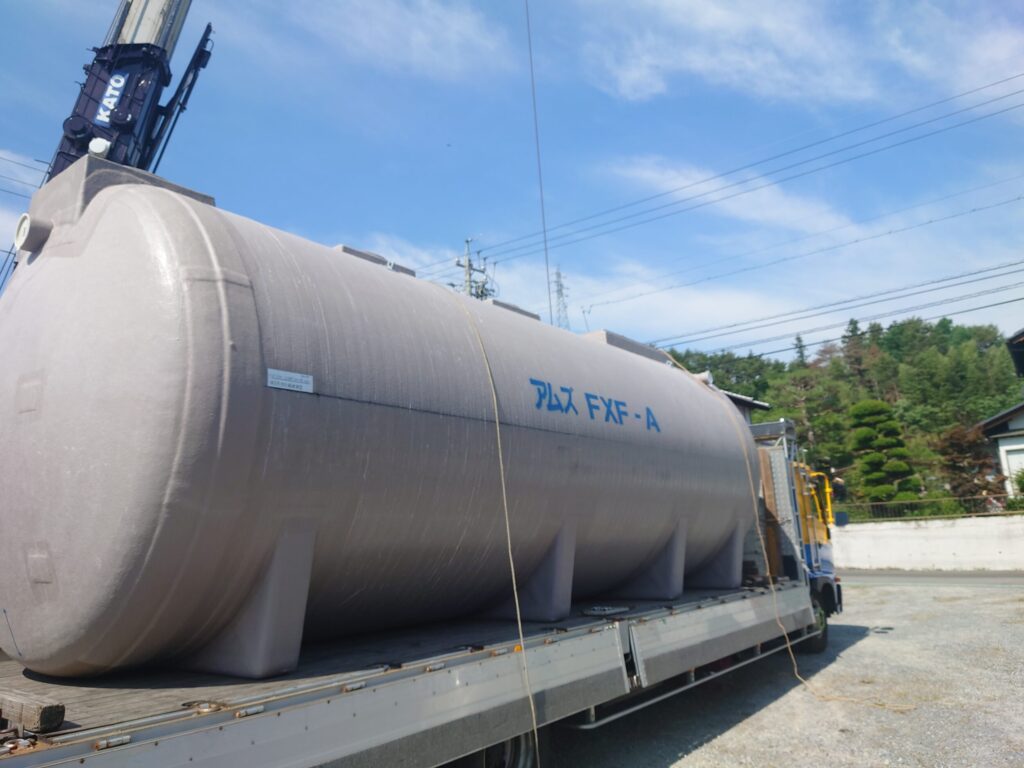 長野県佐久市にて排水処理槽として中規模浄化槽を設置工事しました