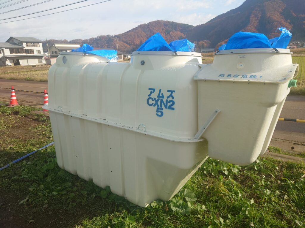 長野県中野市にて排水ポンプ槽付き5人槽合併浄化槽の設置工事のご依頼